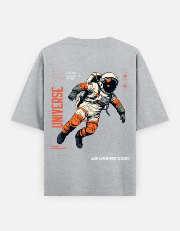 UNIVERSE Oversized T-Shirt